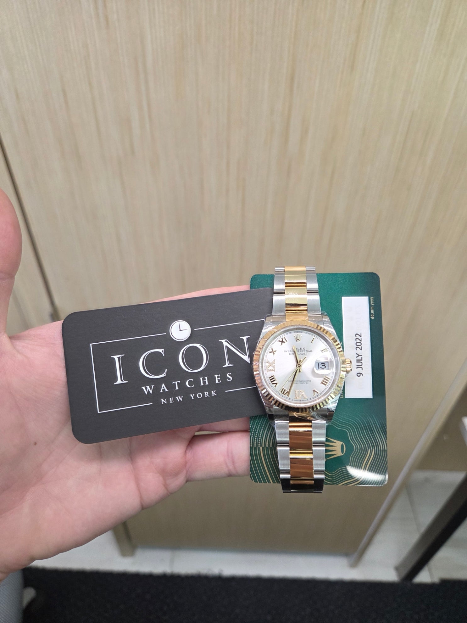 Rolex Datejust 36mm – Two-Tone Yellow Gold & Stainless Steel – Silver Roman Diamond 6 & 9 Dial – Fluted Bezel – Oyster Bracelet – 126233