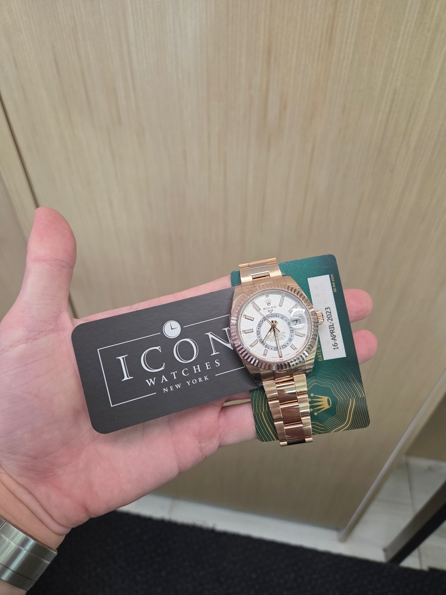 Rolex Sky-Dweller 42mm - Everose Gold - White Index Dial - Fluted Bezel - Oyster Bracelet - 326935