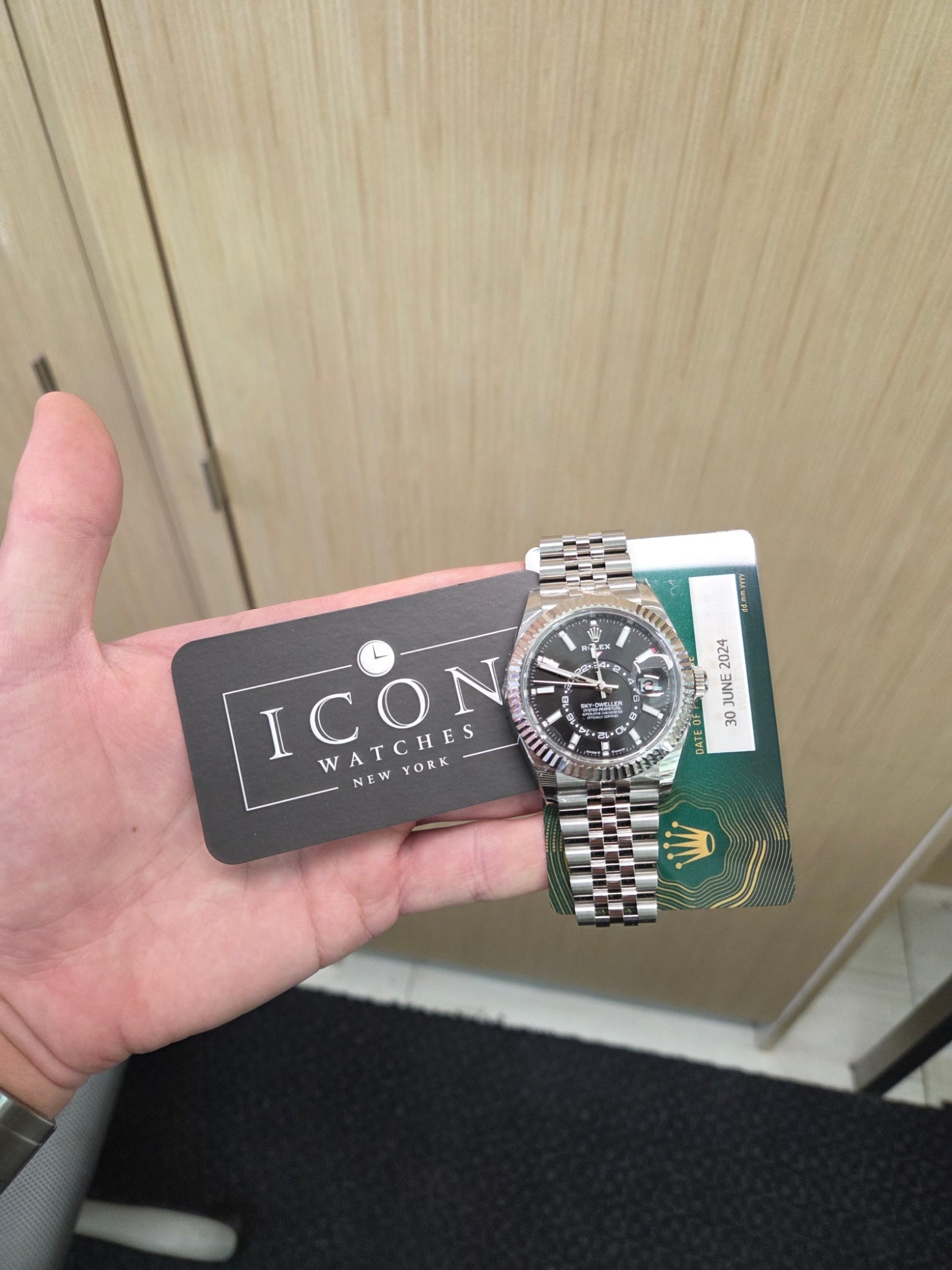 Rolex Sky-Dweller 42mm - Stainless Steel - Black Dial - Fluted Bezel - Jubilee Bracelet - 336934