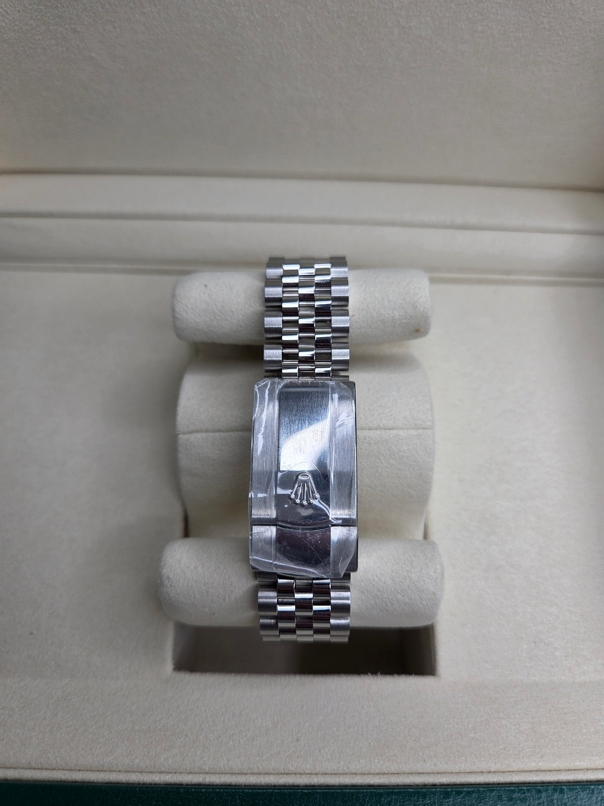 Rolex Datejust 36mm – Stainless Steel – Wimbledon Dial – Fluted Bezel – Jubilee Bracelet – 126234