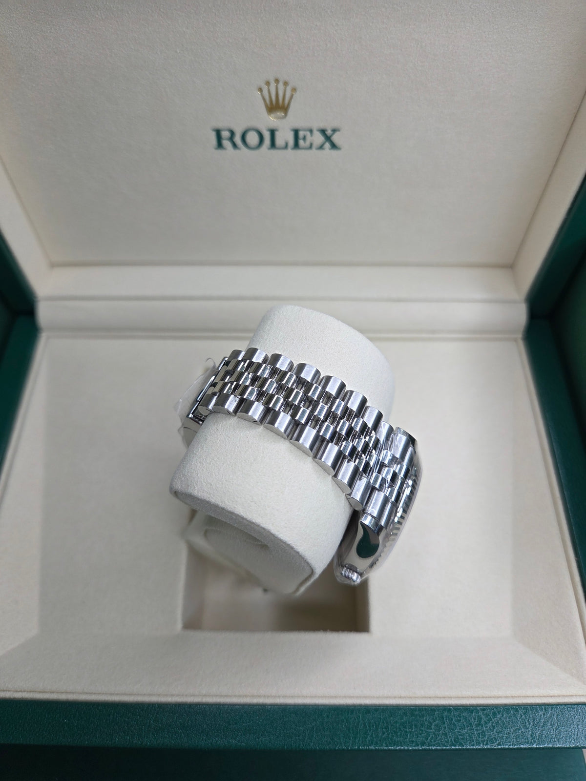Rolex Datejust 36mm – Stainless Steel – Wimbledon Dial – Fluted Bezel – Jubilee Bracelet – 126234