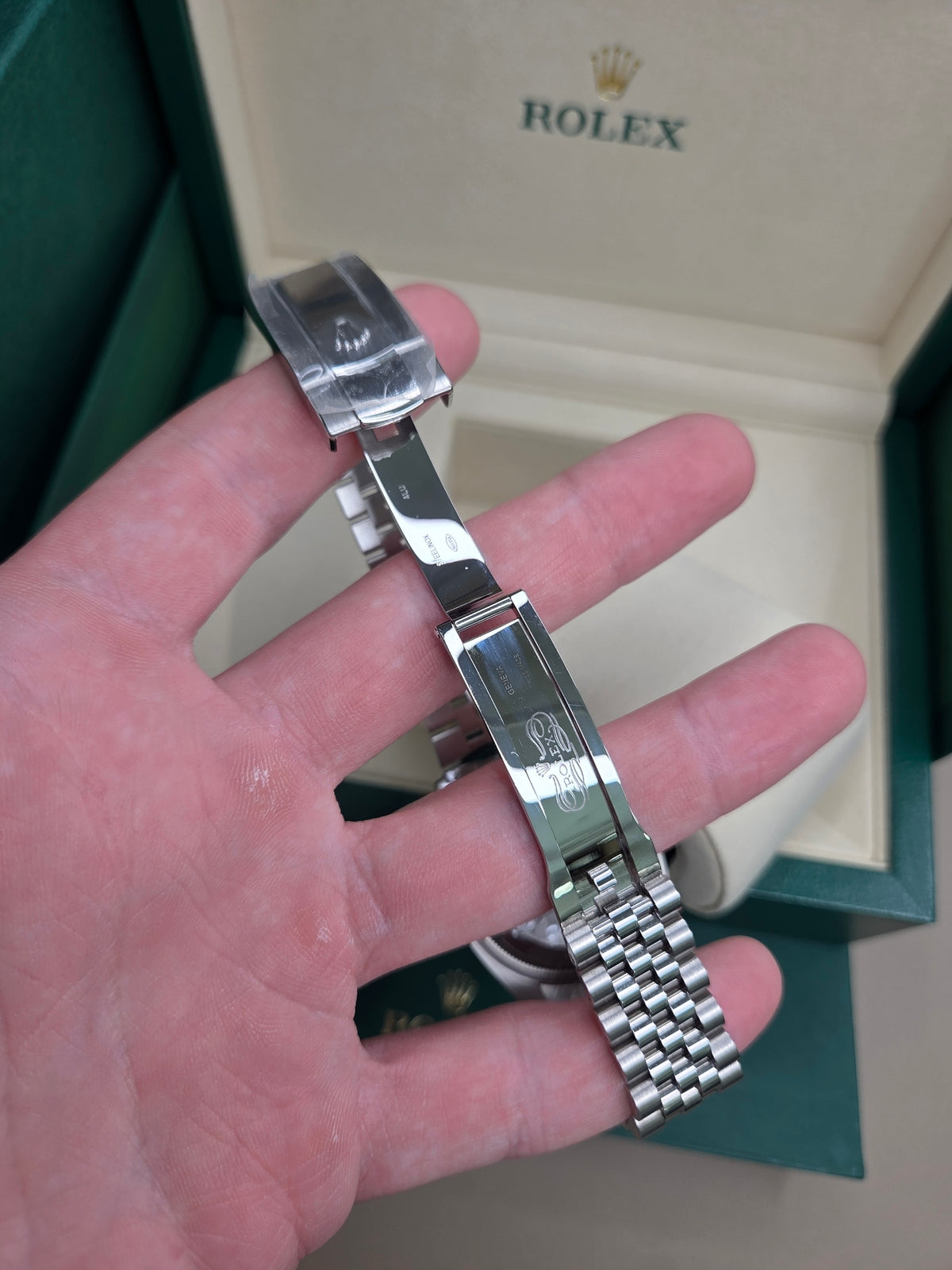 Rolex Datejust 36mm – Stainless Steel – Wimbledon Dial – Fluted Bezel – Jubilee Bracelet – 126234