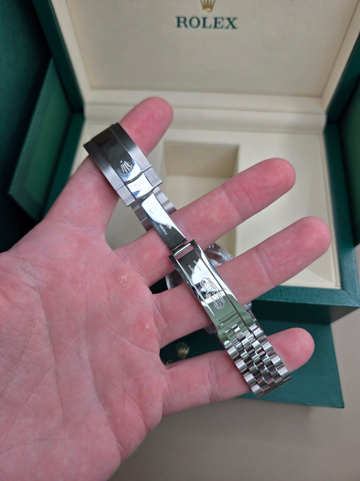 Rolex Datejust 36mm – Stainless Steel – Black Dial – Fluted Bezel – Jubilee Bracelet – 126234