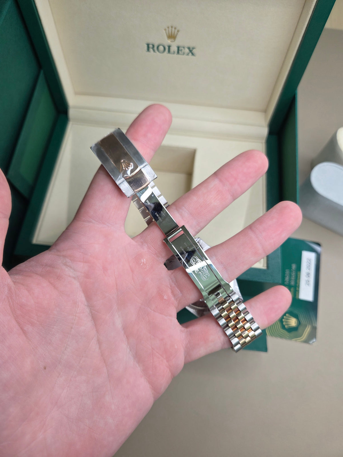 Rolex Datejust 36mm – Two‑Tone Everose Gold & Stainless Steel – White Motif Dial – Fluted Bezel – Jubilee Bracelet – 126231