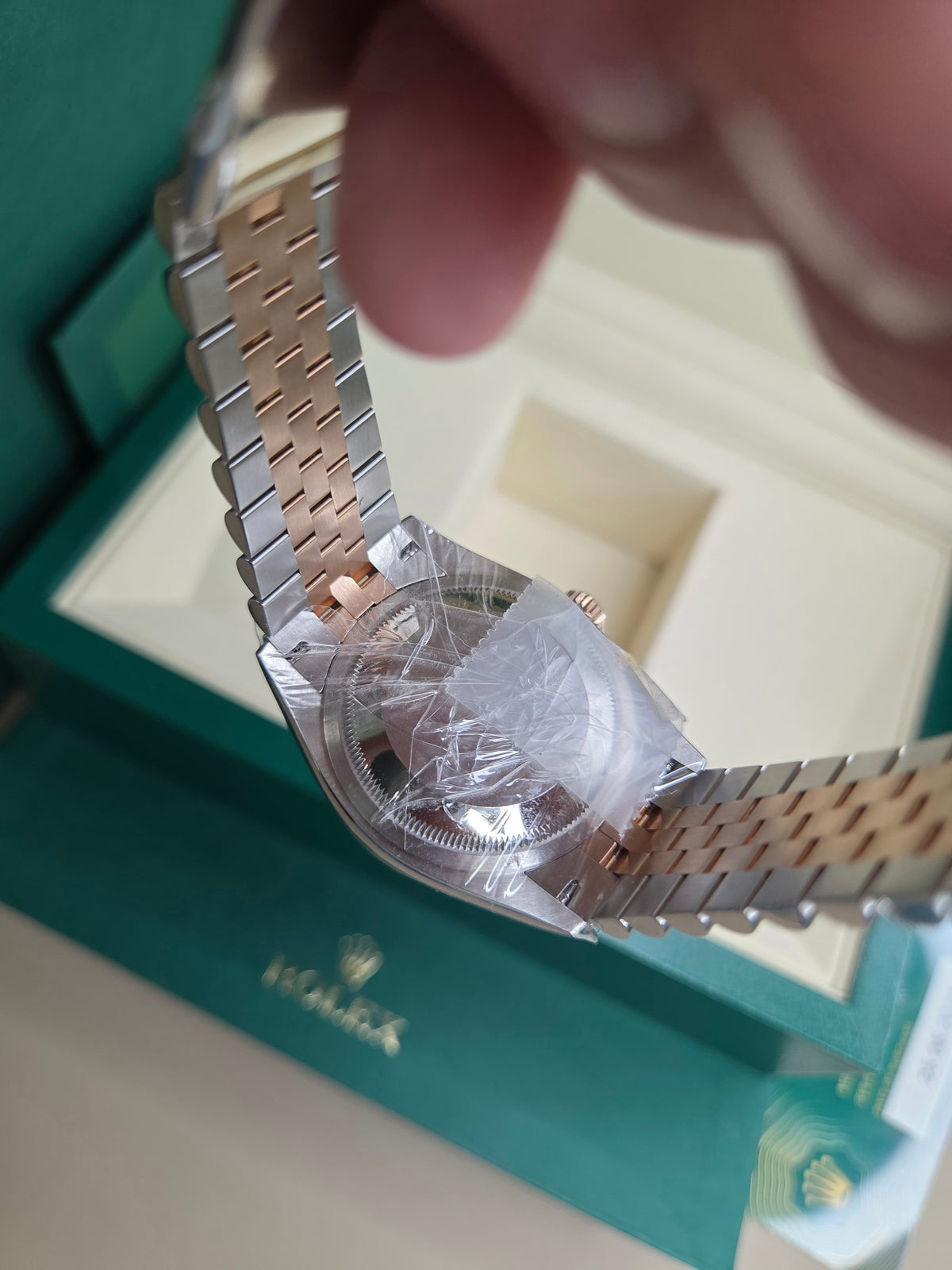 Rolex Datejust 36mm – Two‑Tone Everose Gold & Stainless Steel – White Motif Dial – Fluted Bezel – Jubilee Bracelet – 126231