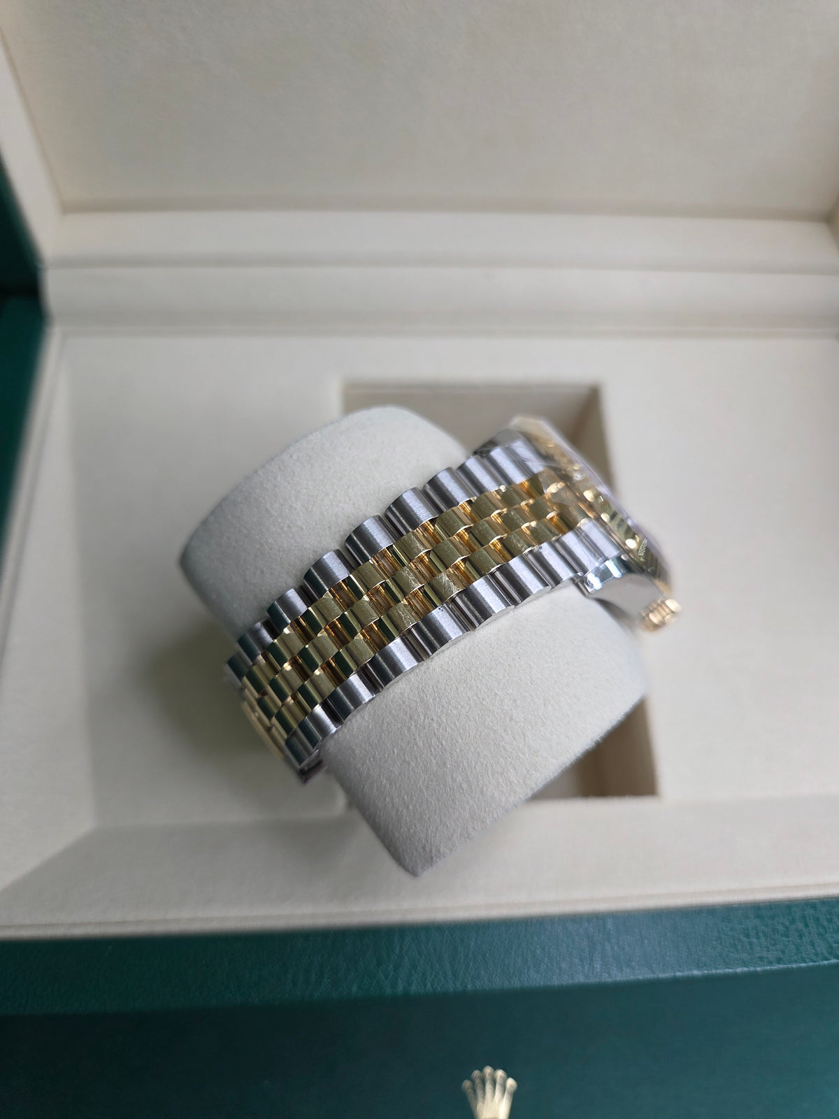 Rolex Datejust 36mm – Two-Tone Yellow Gold & Stainless Steel – Wimbledon Dial – Fluted Bezel – Jubilee Bracelet – 126233