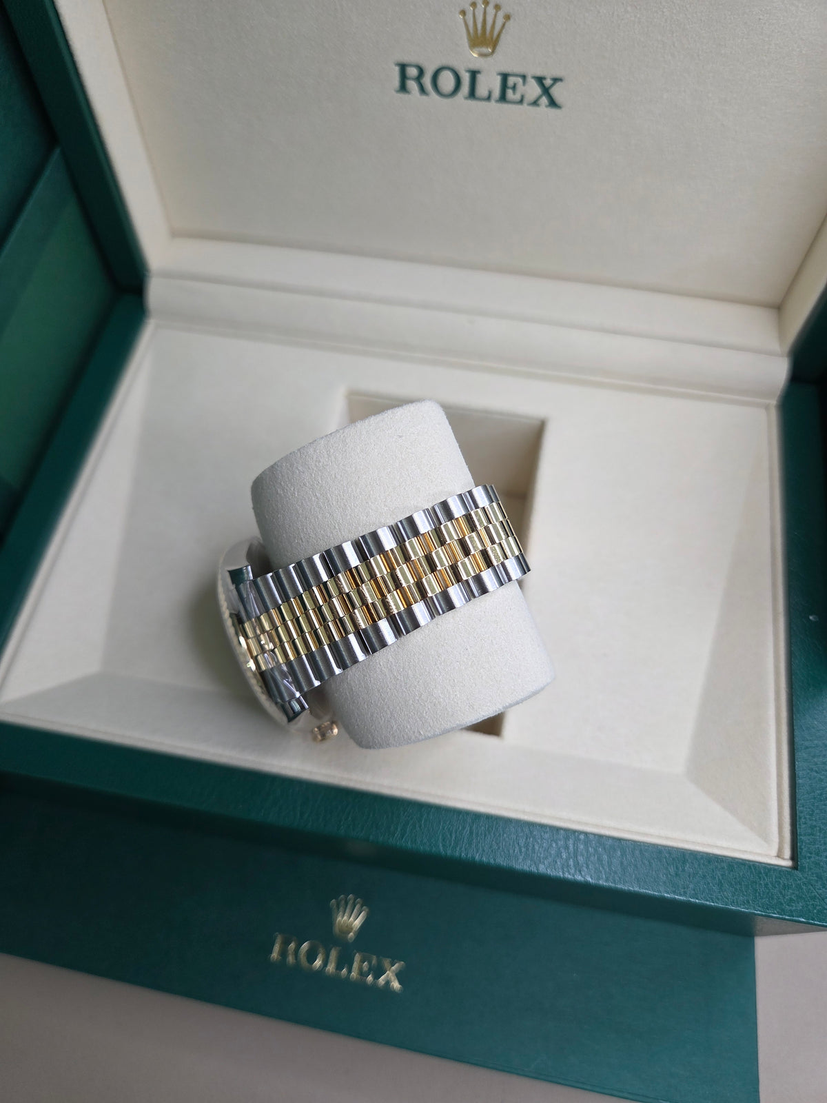 Rolex Datejust 41mm – Two-Tone Yellow Gold & Stainless Steel– Wimbledon Dial – Fluted Bezel – Jubilee Bracelet – 126333