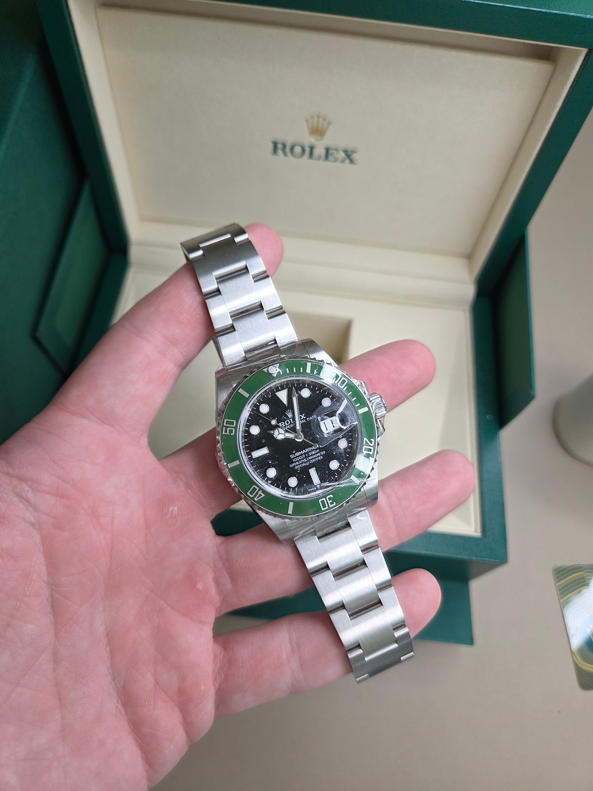 Rolex Submariner Date "Starbucks" 41mm – Oystersteel – Black Dial – Green Ceramic Bezel – Oyster Bracelet – 126610LV