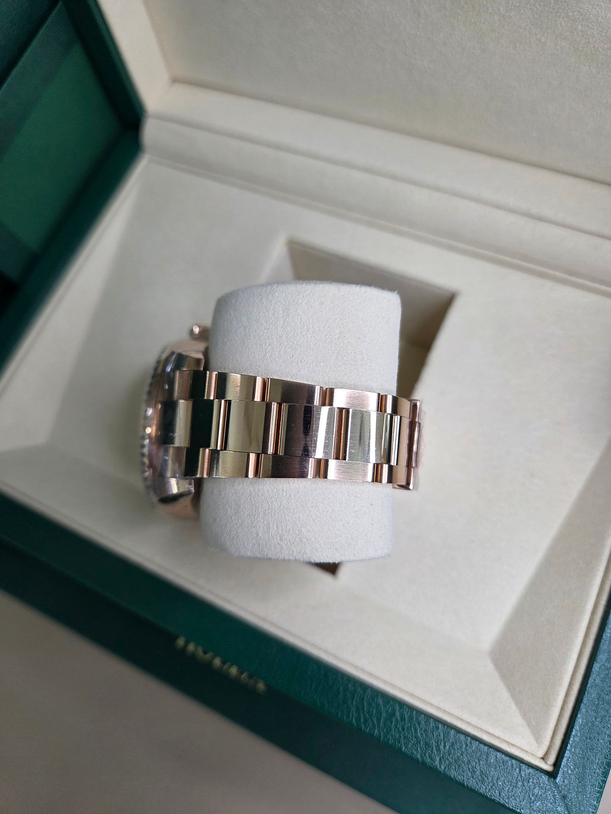 Rolex Sky-Dweller 42mm - Everose Gold - White Index Dial - Fluted Bezel - Oyster Bracelet - 326935