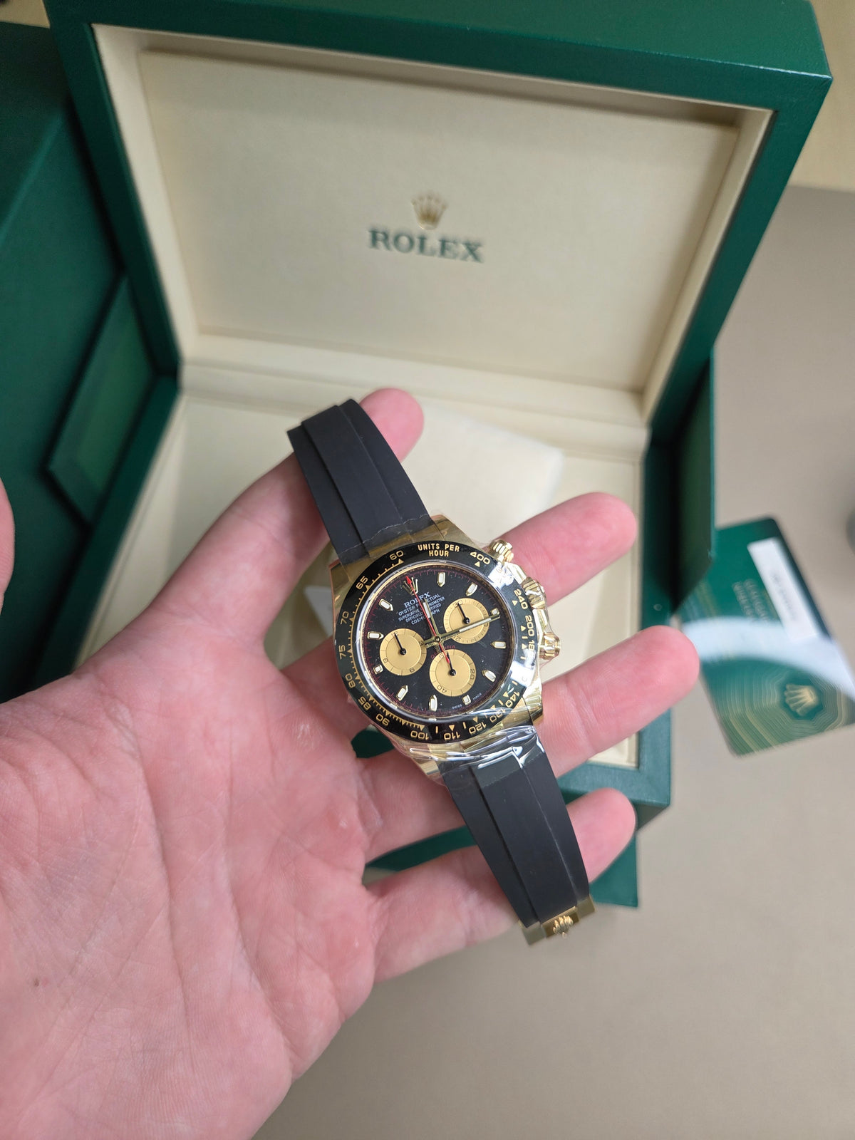 Rolex Cosmograph Daytona "Paul Newman" 40mm - Yellow Gold - Black and Yellow Index Dial - Black Ceramic Bezel - Oysterflex Strap - 116518LN
