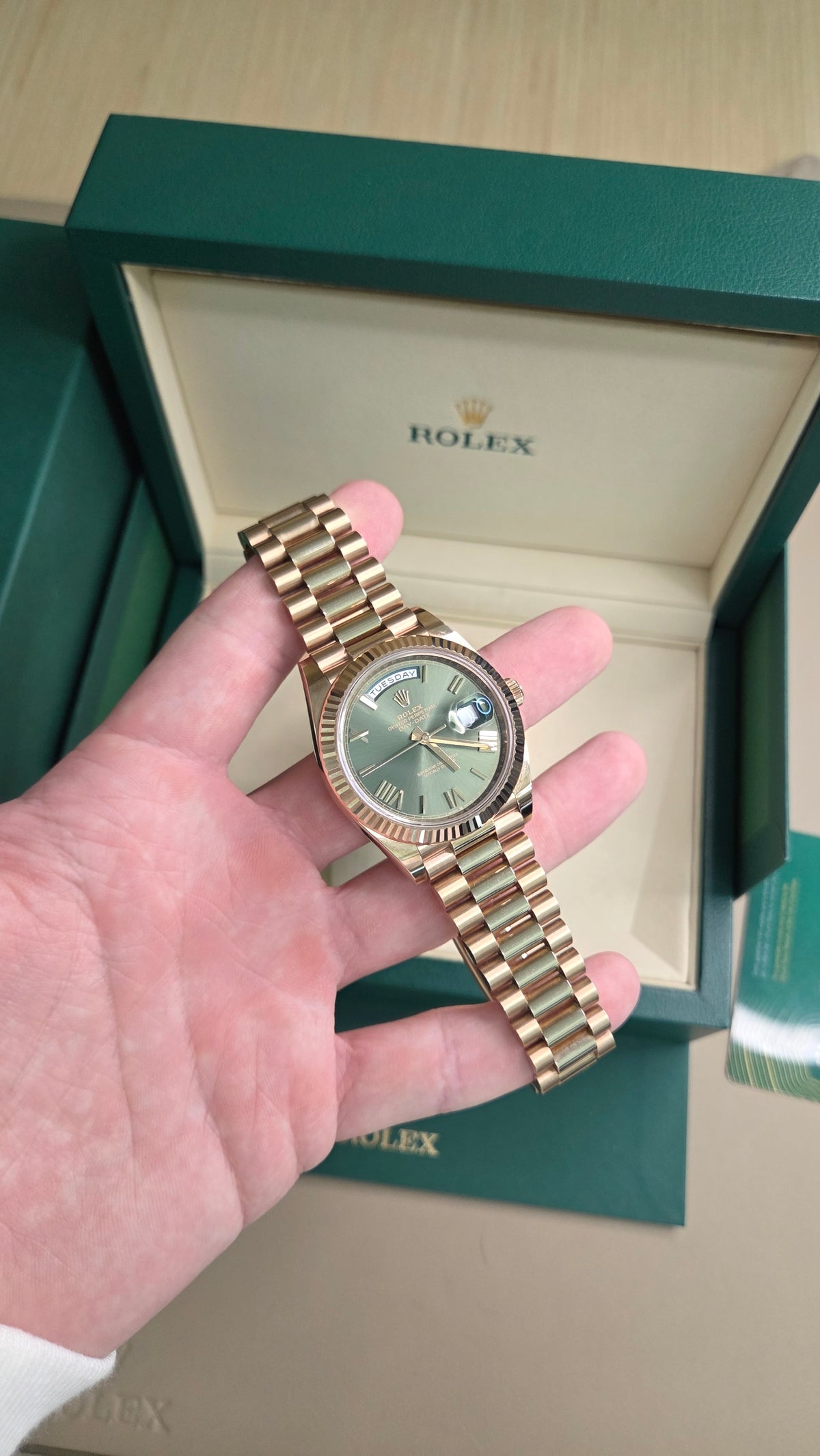 Rolex Day-Date "Olive" 40mm - Everose Gold - Olive Green Roman Dial - Fluted Bezel - Presidential Bracelet - 228235
