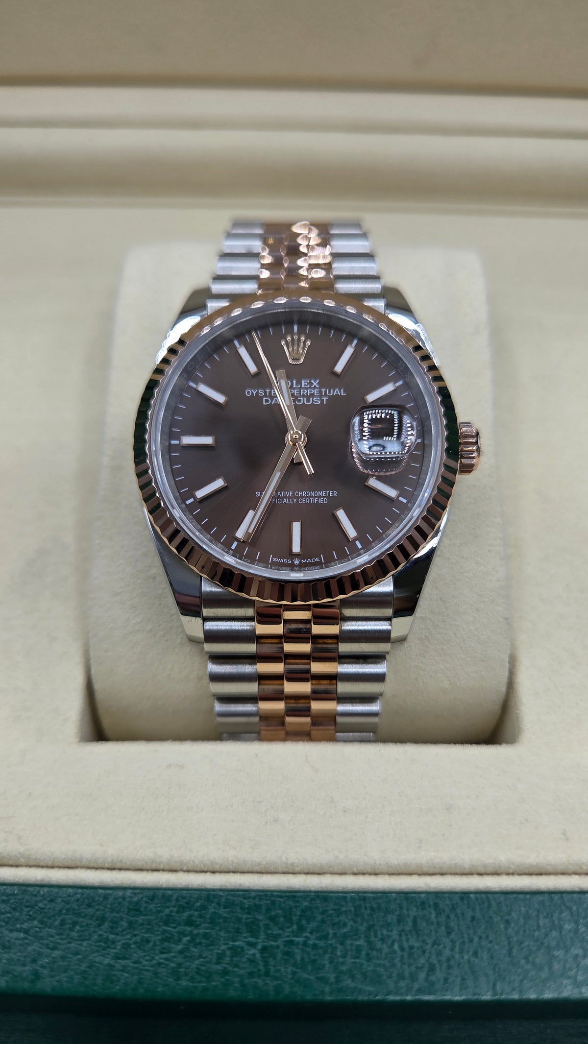 Rolex Datejust 36mm – Two-Tone Rose Gold & Stainless Steel – Chocolate Dial – Fluted Bezel – Jubilee Bracelet – 126231