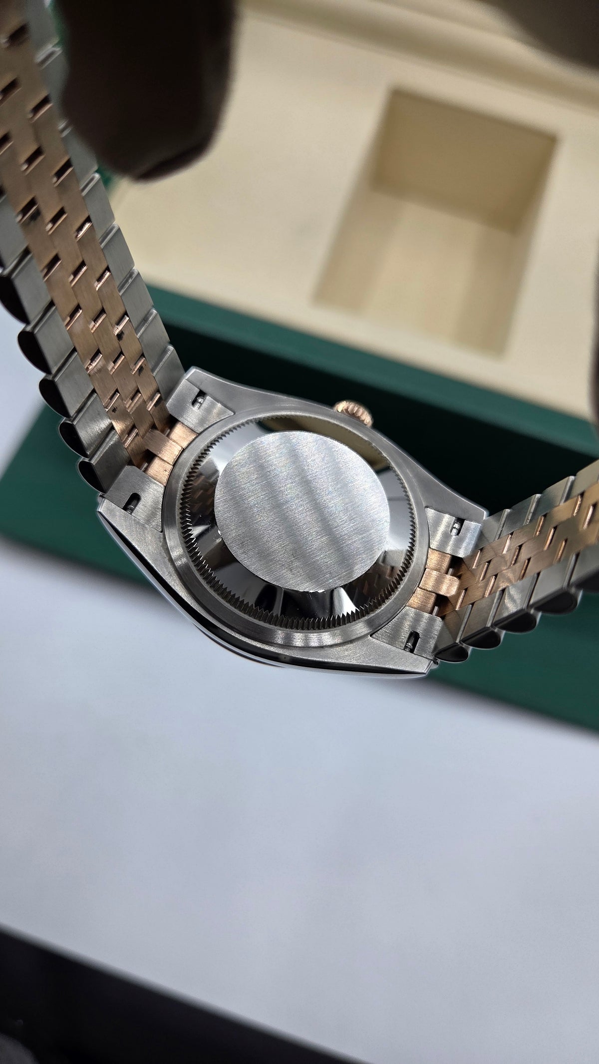 Rolex Datejust 36mm – Two-Tone Rose Gold & Stainless Steel – Chocolate Dial – Fluted Bezel – Jubilee Bracelet – 126231