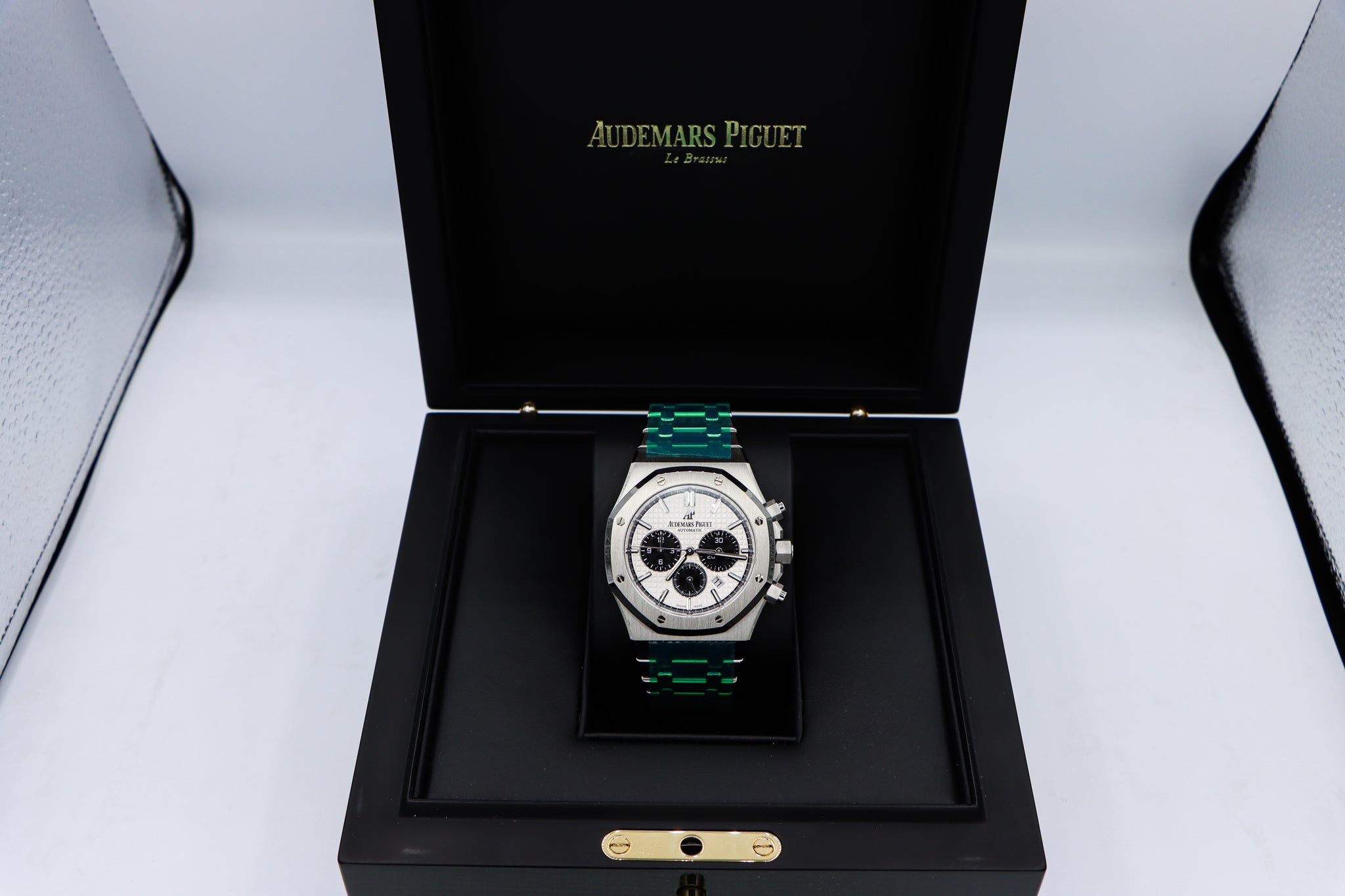 Audemars Piguet | Royal Oak Chronograph Panda | 26331ST.OO.1220ST.03 