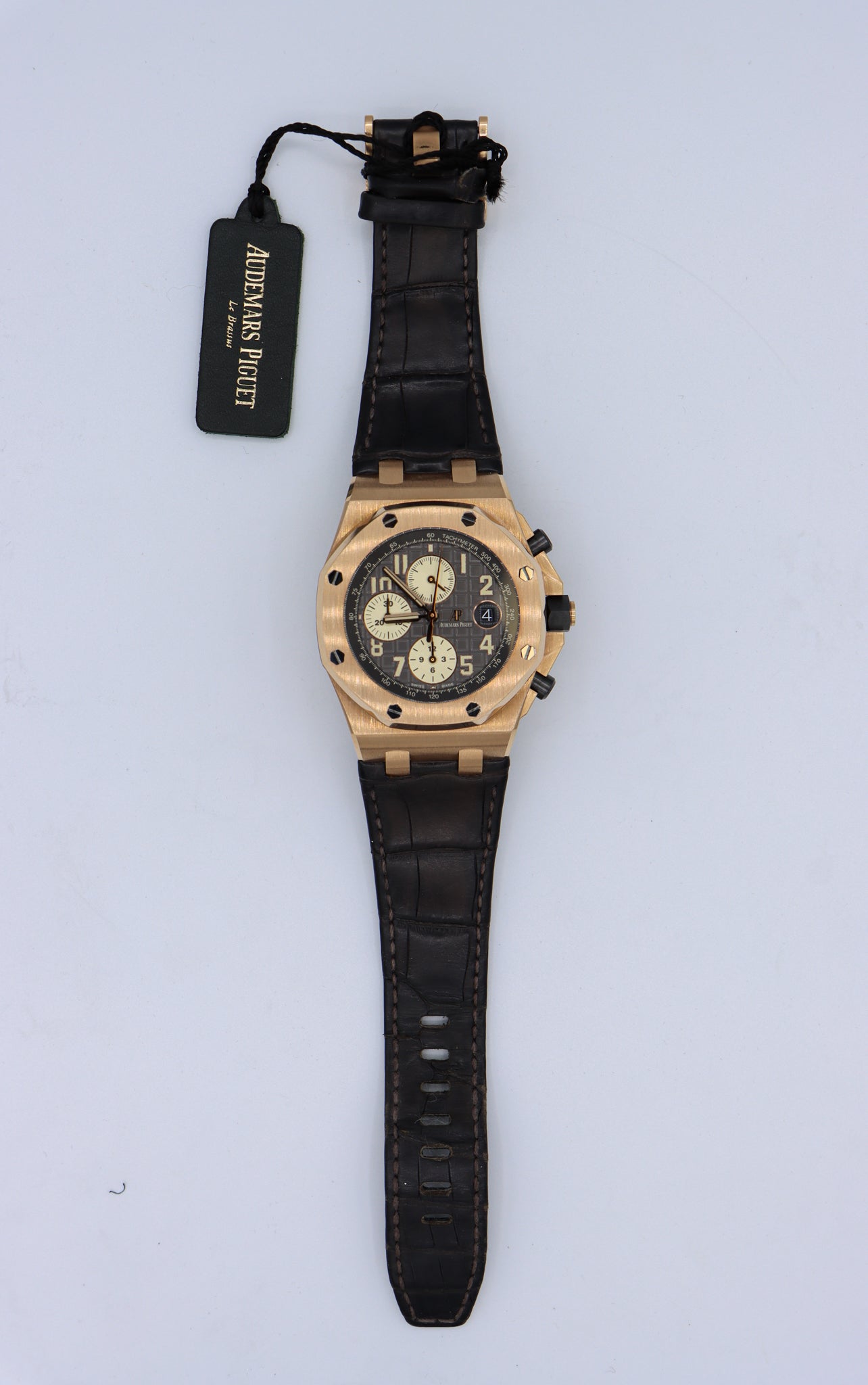 Audemars Piguet | Royal Oak Offshore Chronograph | 26470OR.OO.A125CR.01.A Vertical Look