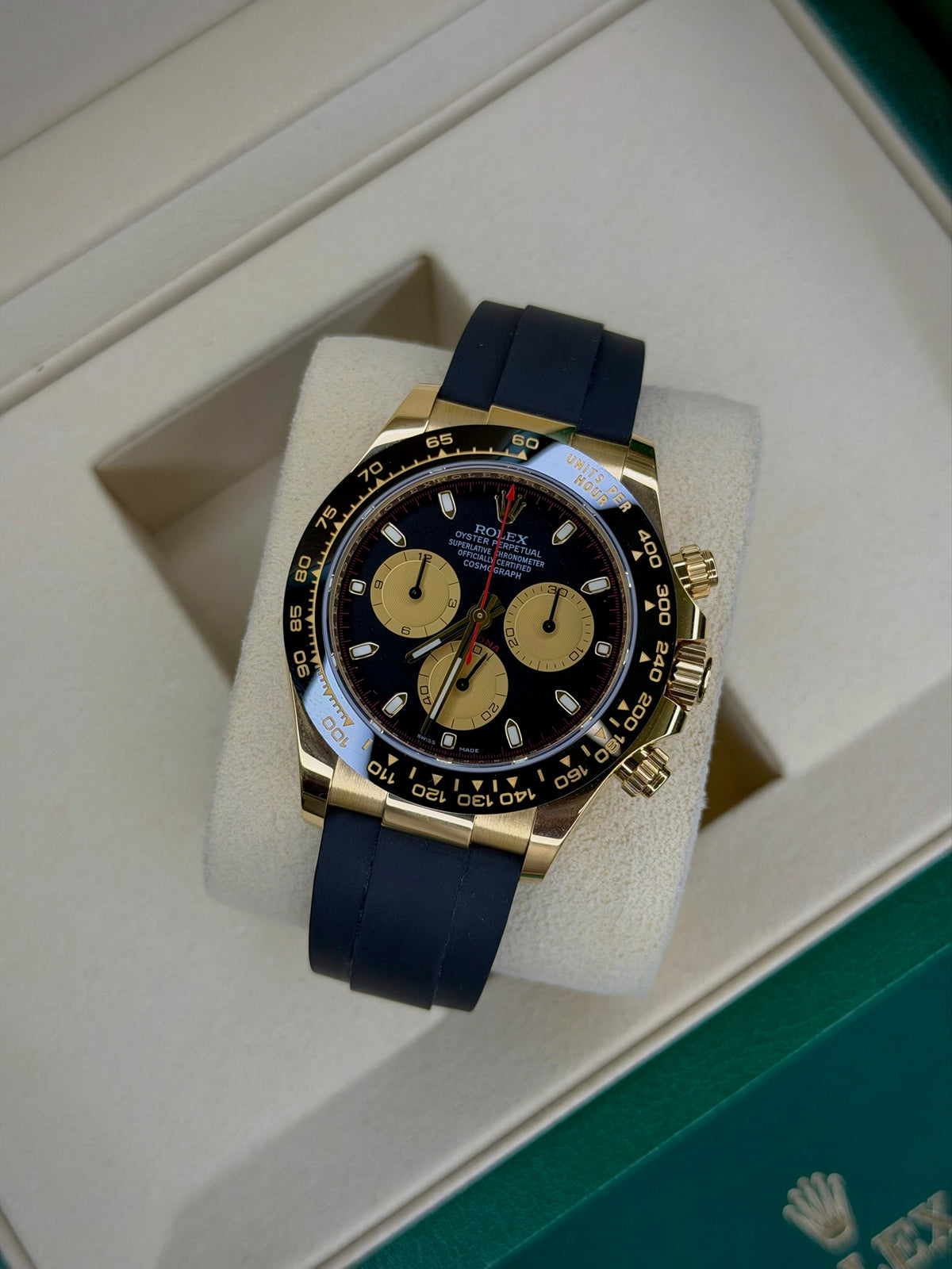 Rolex Cosmograph Daytona "Paul Newman" 40mm - Yellow Gold - Black and Yellow Index Dial - Black Ceramic Bezel - Oysterflex Strap - 116518LN