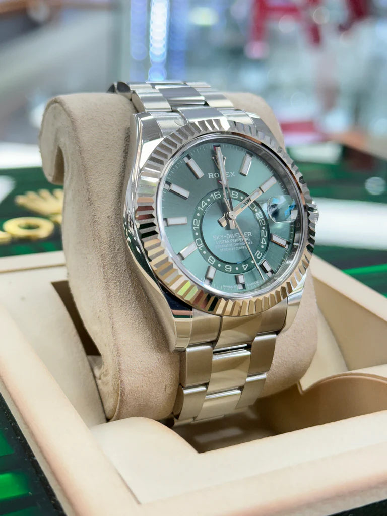 Rolex Sky-Dweller 42mm - Stainless Steel - Green Dial - Fluted Bezel - Oyster Bracelet - 336934 - 2024