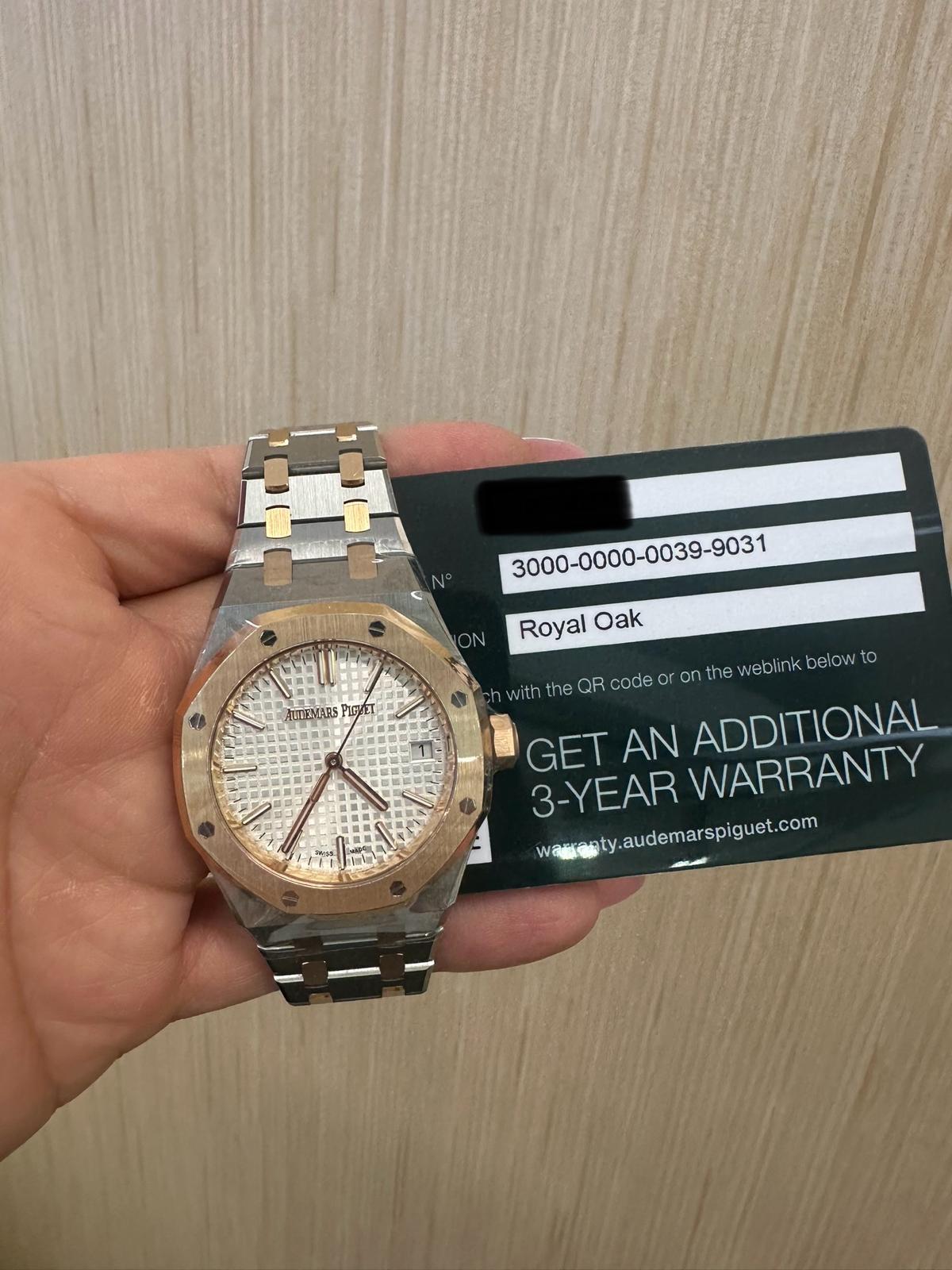 Audemars Piguet Royal Oak 37mm – Two‑Tone Stainless Steel & 18k Pink Gold – Silver Grande Tapisserie Dial – Fixed Pink Gold Bezel – Two‑Tone Bracelet – 15550SR.OO.1356SR.02 – 2024