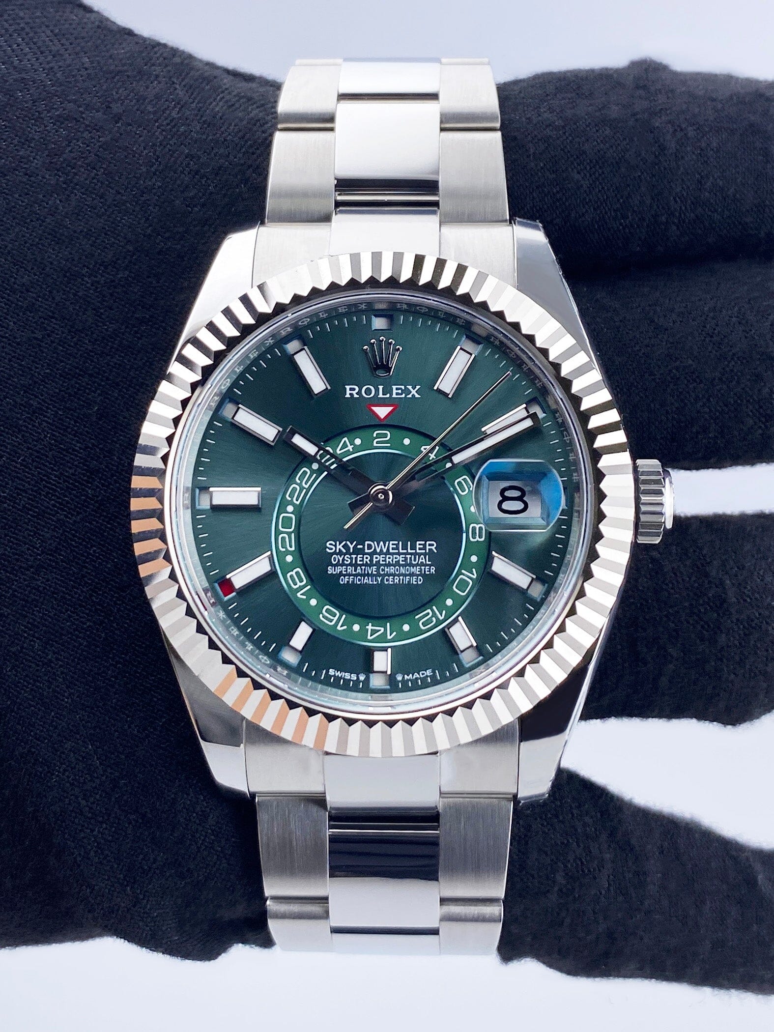 Rolex Sky-Dweller 42mm - Stainless Steel - Green Dial - Fluted Bezel - Oyster Bracelet - 336934 - 2024