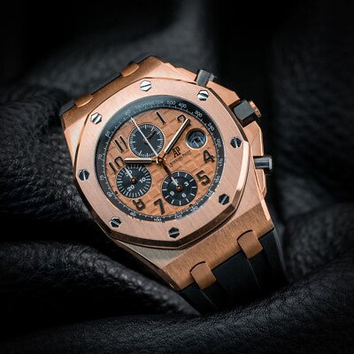 Audemars Piguet Royal Oak Offshore Chronograph 42mm – Rose Gold – Champagne Méga Tapisserie Dial – Screw-Locked Bezel – Rubber Strap – 26470OR.OO.A002CR.01 – 2018 - NO CARD, NAKED